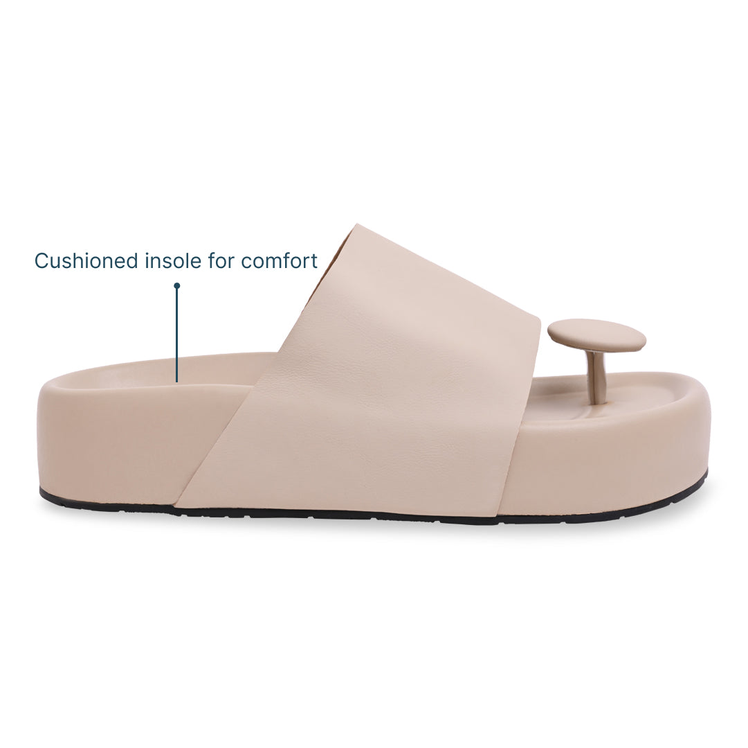 Bobble Head Cream Thong Platform