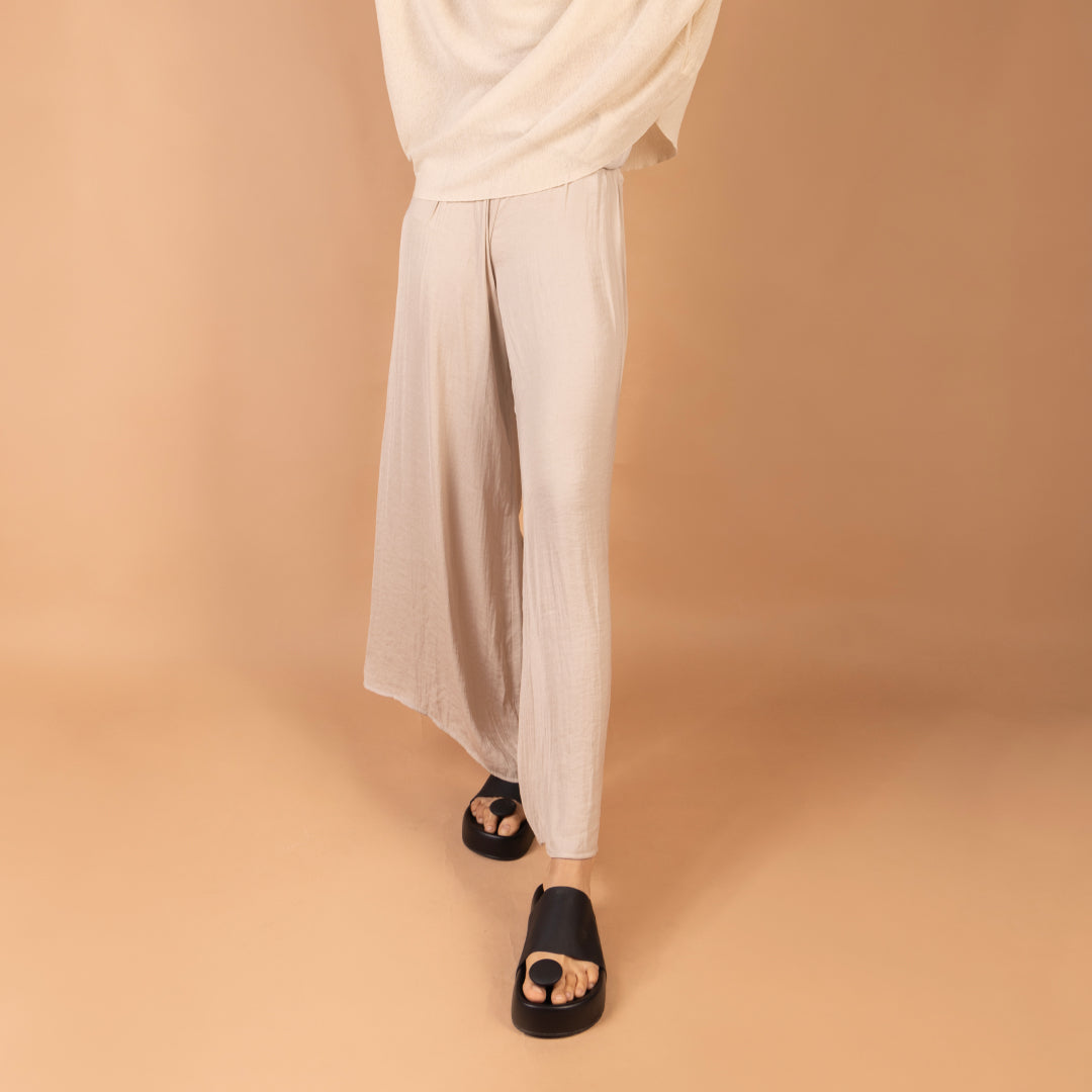 Bobble Head Black Thong Platform