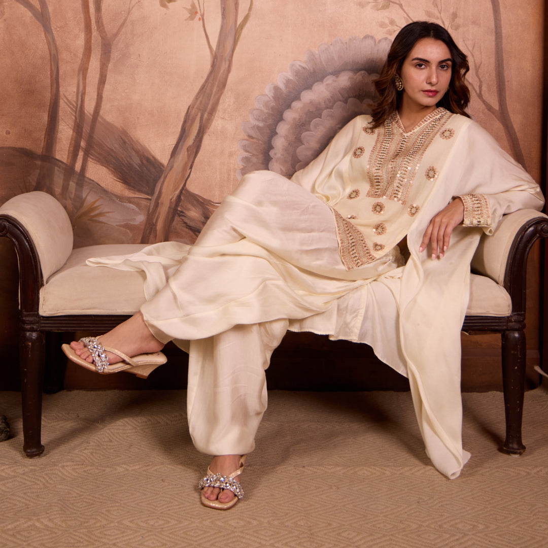 Leaf Embellished Thong Wedge