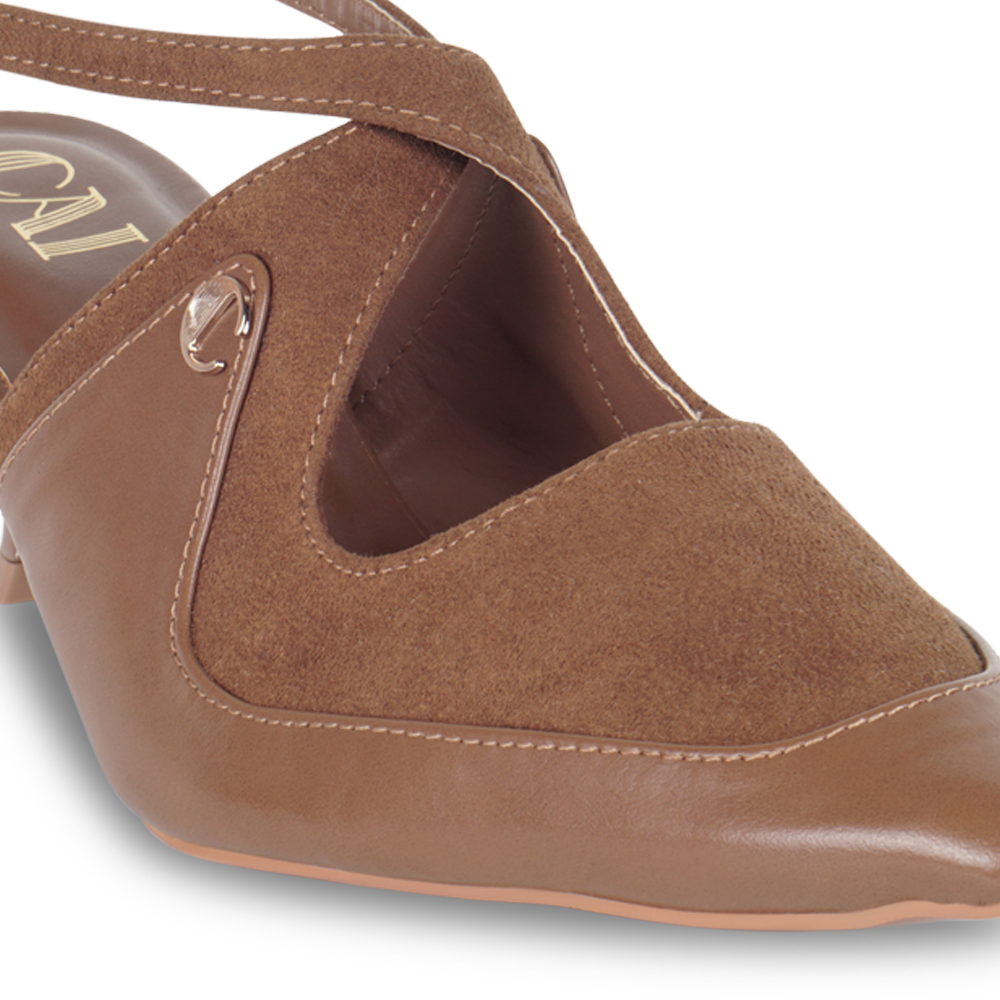 Double Edged Tan Closed Heel
