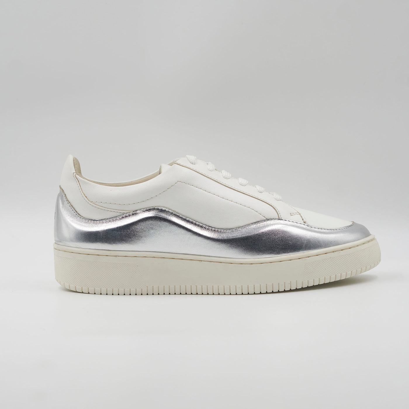 Wave Lowtop Sneakers - Silver