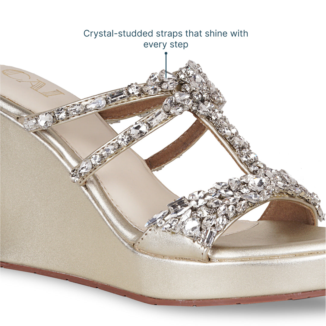 Jewel Lifted Gold Wedge
