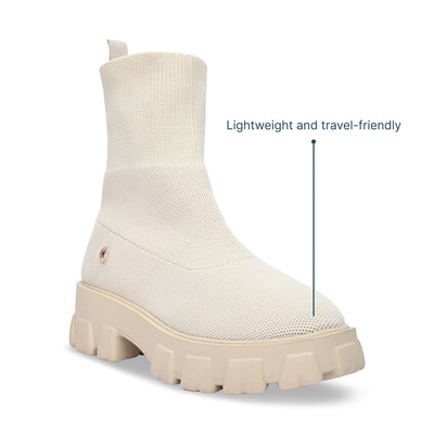 Knitwear Cream Boots