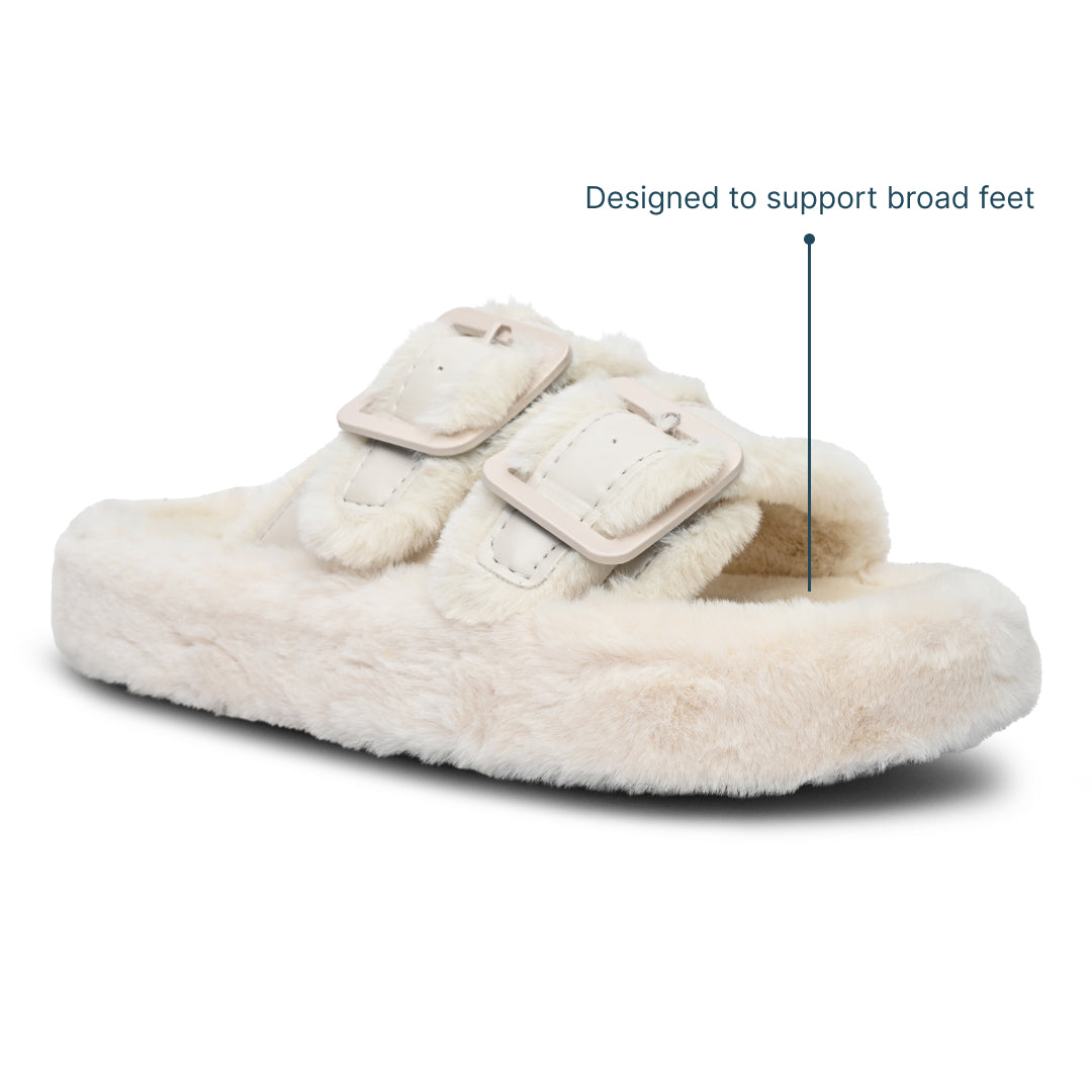 Faux Fur Slippers Met Parels White Bridal Slippers With Feather