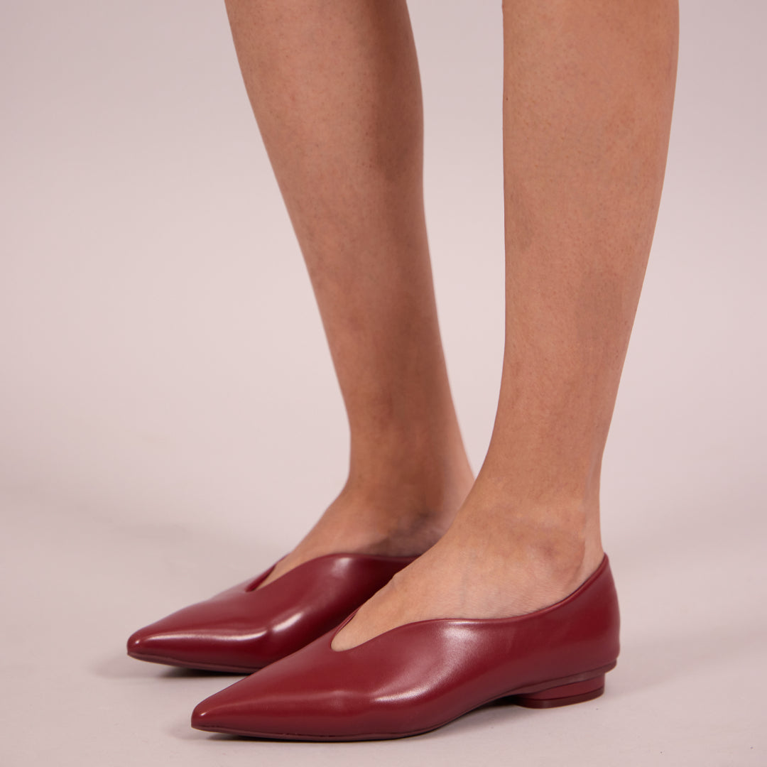 Pointed Toe Wavy Burgundy Ballet