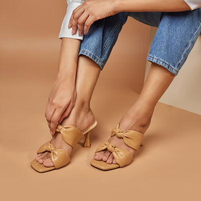 Scrunchy Soft Tan Heels