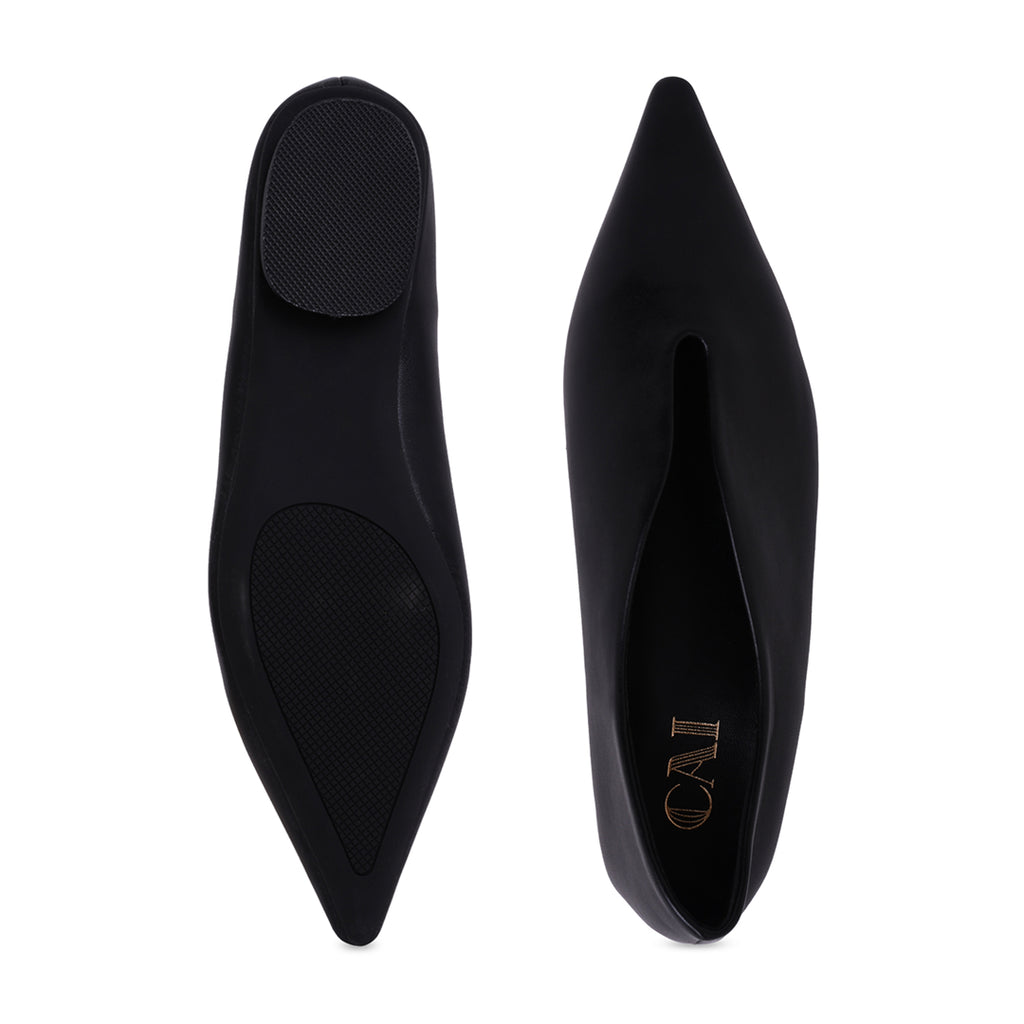 Pointed Toe Wavy Black Ballet