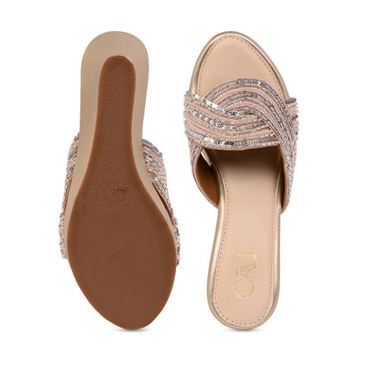 Swirled in Gold and Silver Wedge