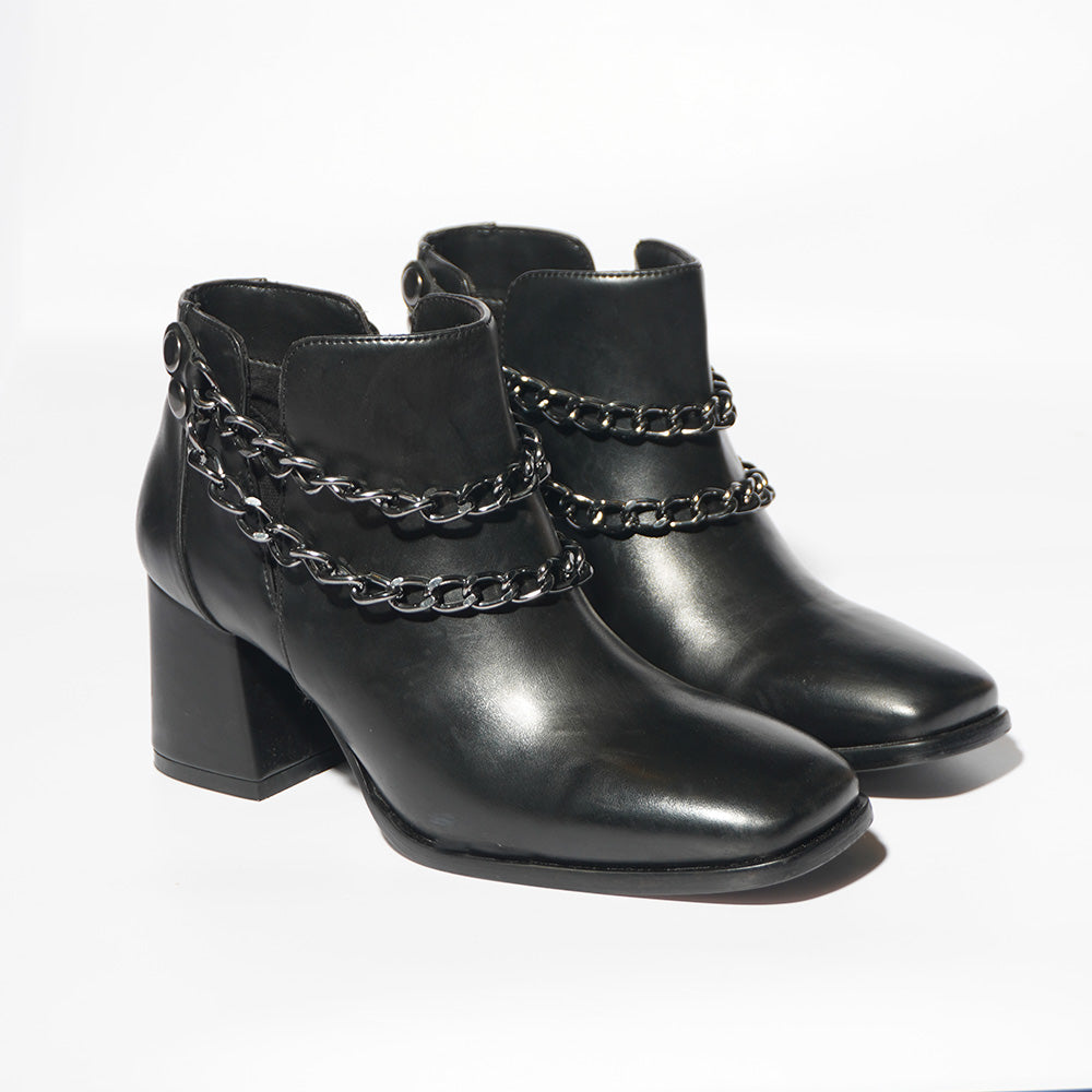 Chunky Metal Chain Boots