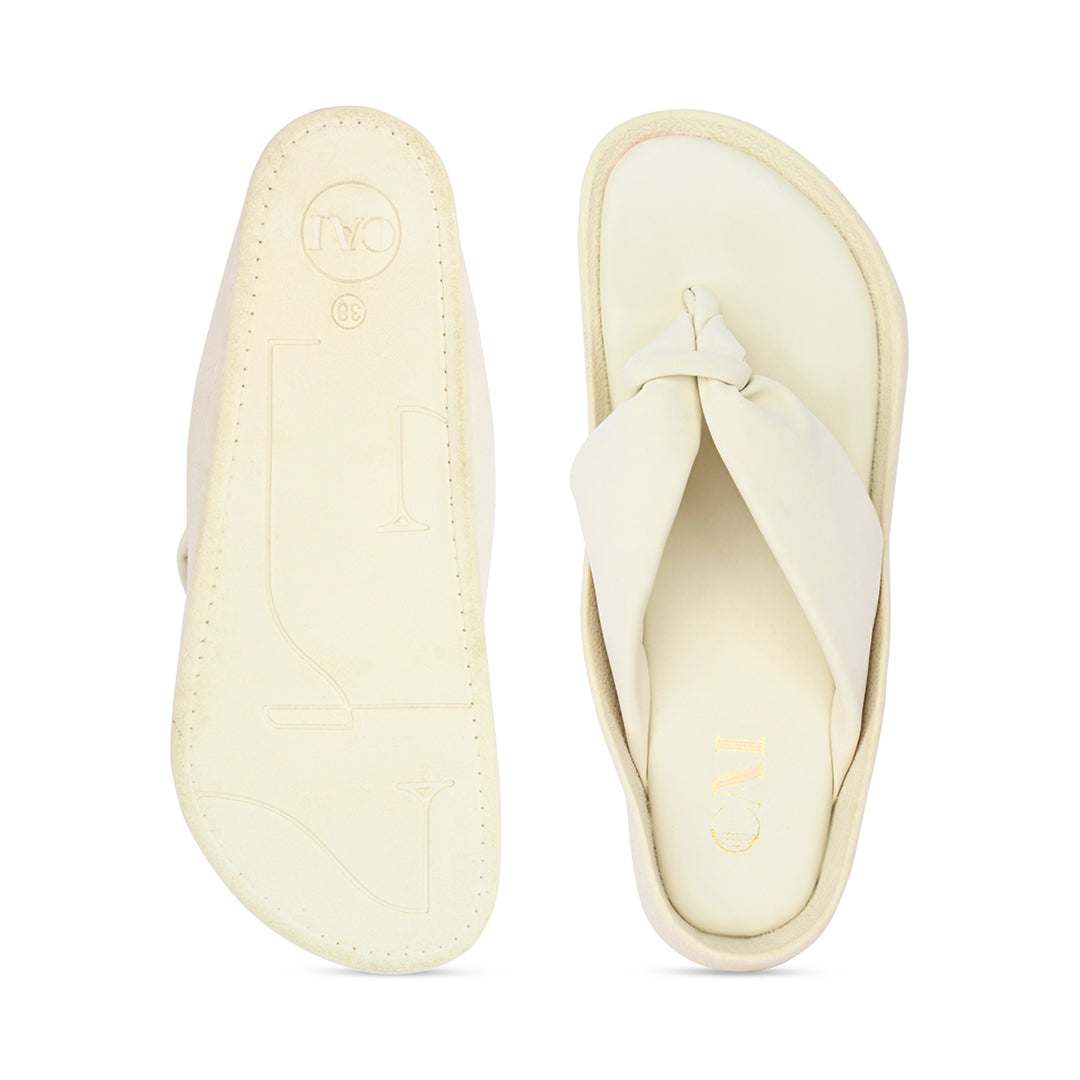 Knotted Thong Cream Flat
