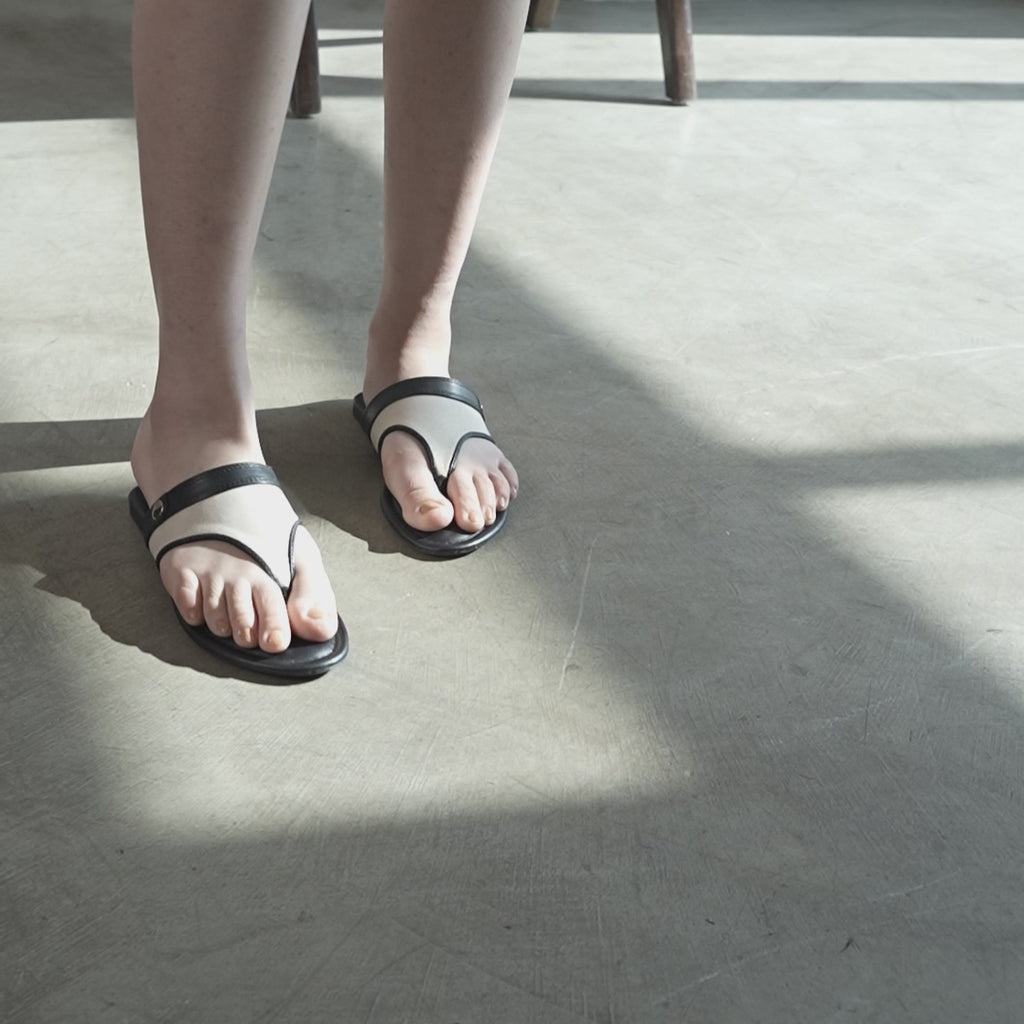 Trine Black Flats