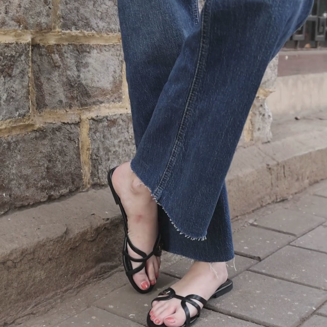 CrossLine Black Flats