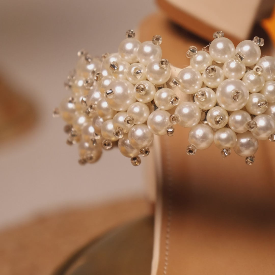 Pearl Cluster Toering Heels