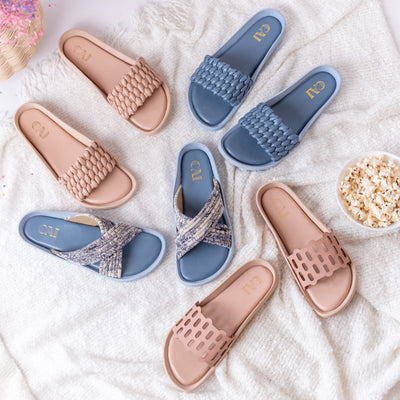 Blue Puffy Weaved Flats For Ladies